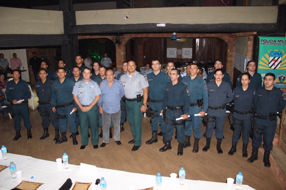 Prefeito participa da formatura de agentes de trânsito
