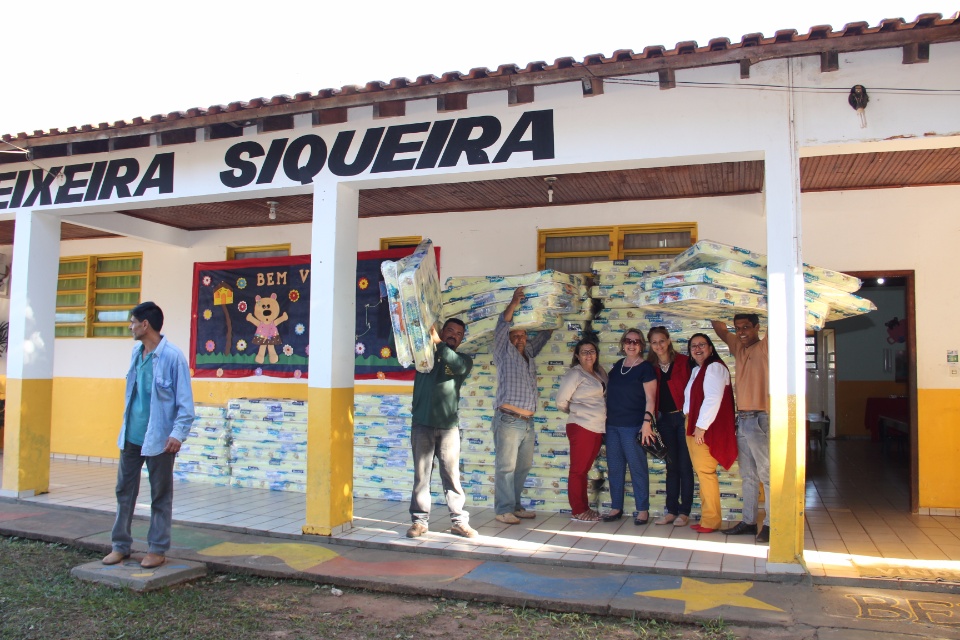 Prefeitura entrega colchões aos Centros de Educação Infantil