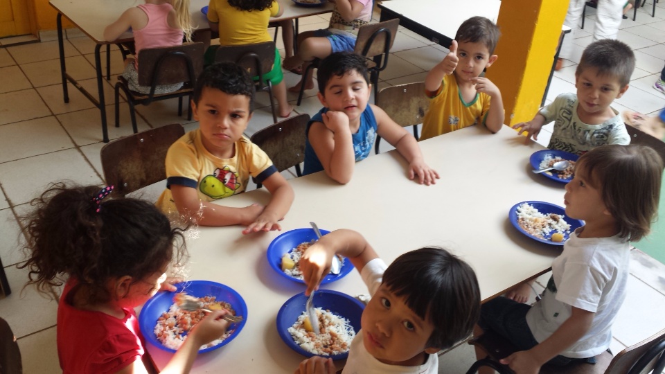 Prefeitura entrega colchões aos Centros de Educação Infantil