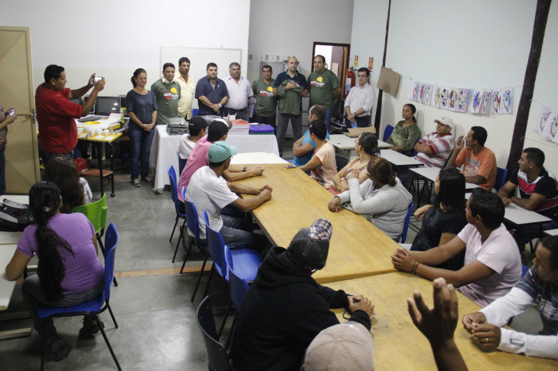 Em busca de mão de obra qualificada, teve inicio ontem o curso de mestre de obras