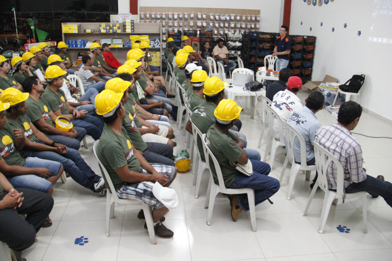 Alunos do curso de Mestre de Obras recebem atualizações, e começam aulas práticas