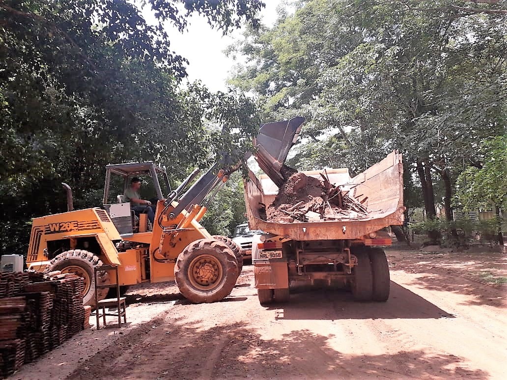 Mutirão contou com a utilização de máquinas e pessoal da Secretaria de Obras. Foto: Divulgação