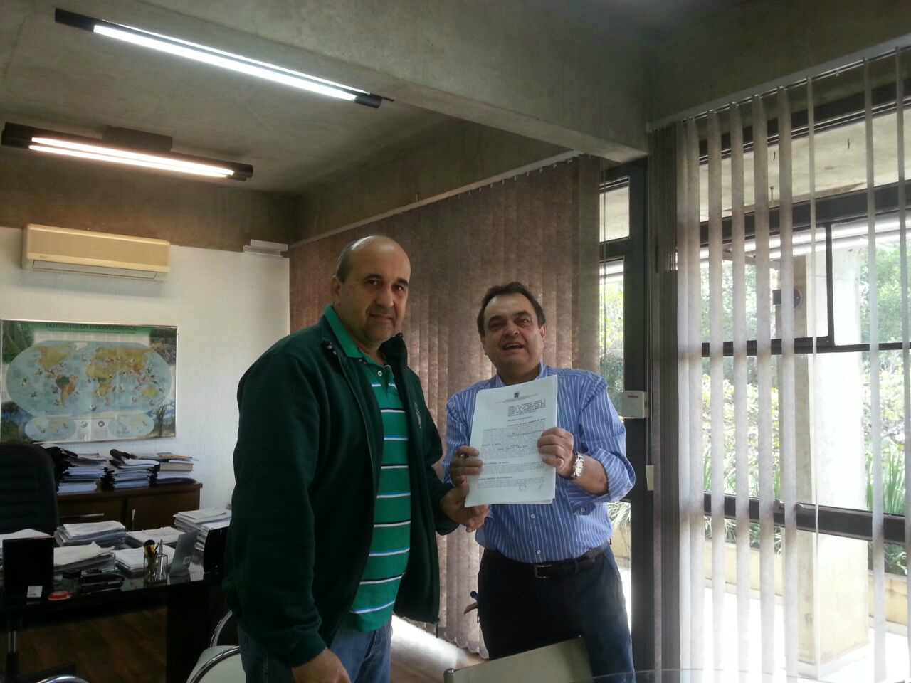 Prefeito Leleco Brito e o o Diretor Presidente do IMASUL,  Carlos Alberto Negreiros Said. 