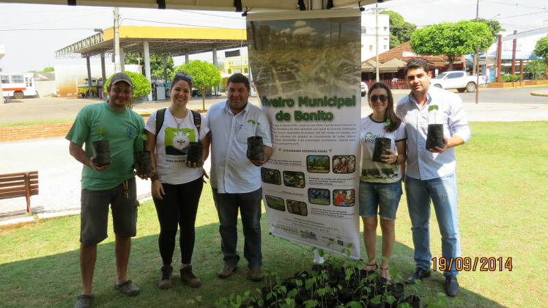 Dia da árvore é comemorado em Bonito (MS) com participação popular e inclusão social