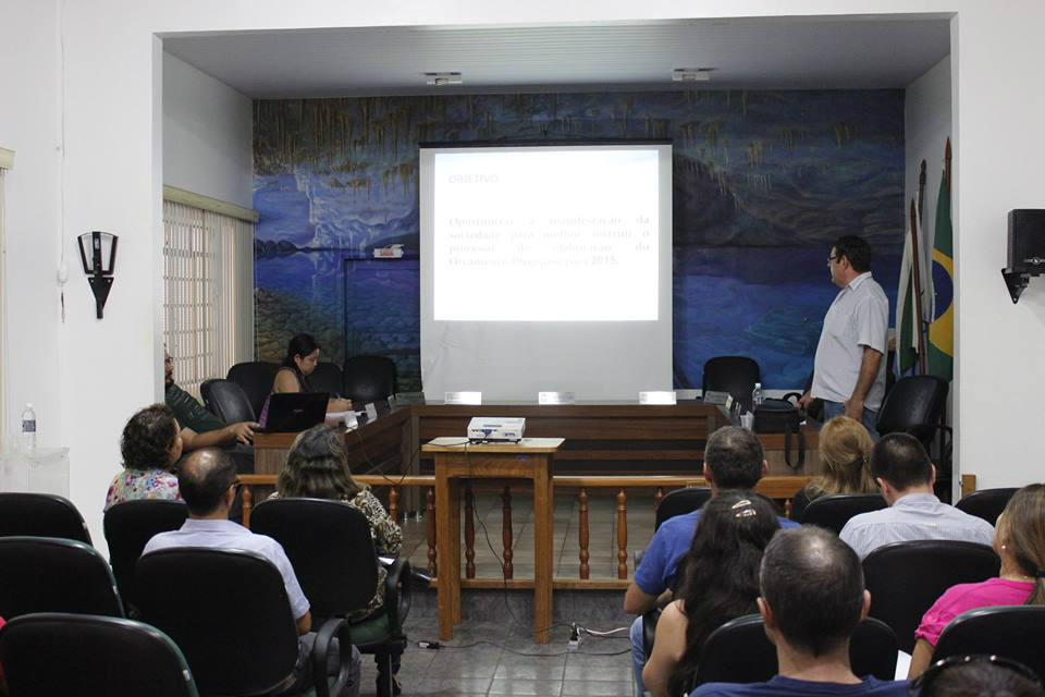 Prefeitura apresenta previsão de orçamento para 2015 em audiência pública