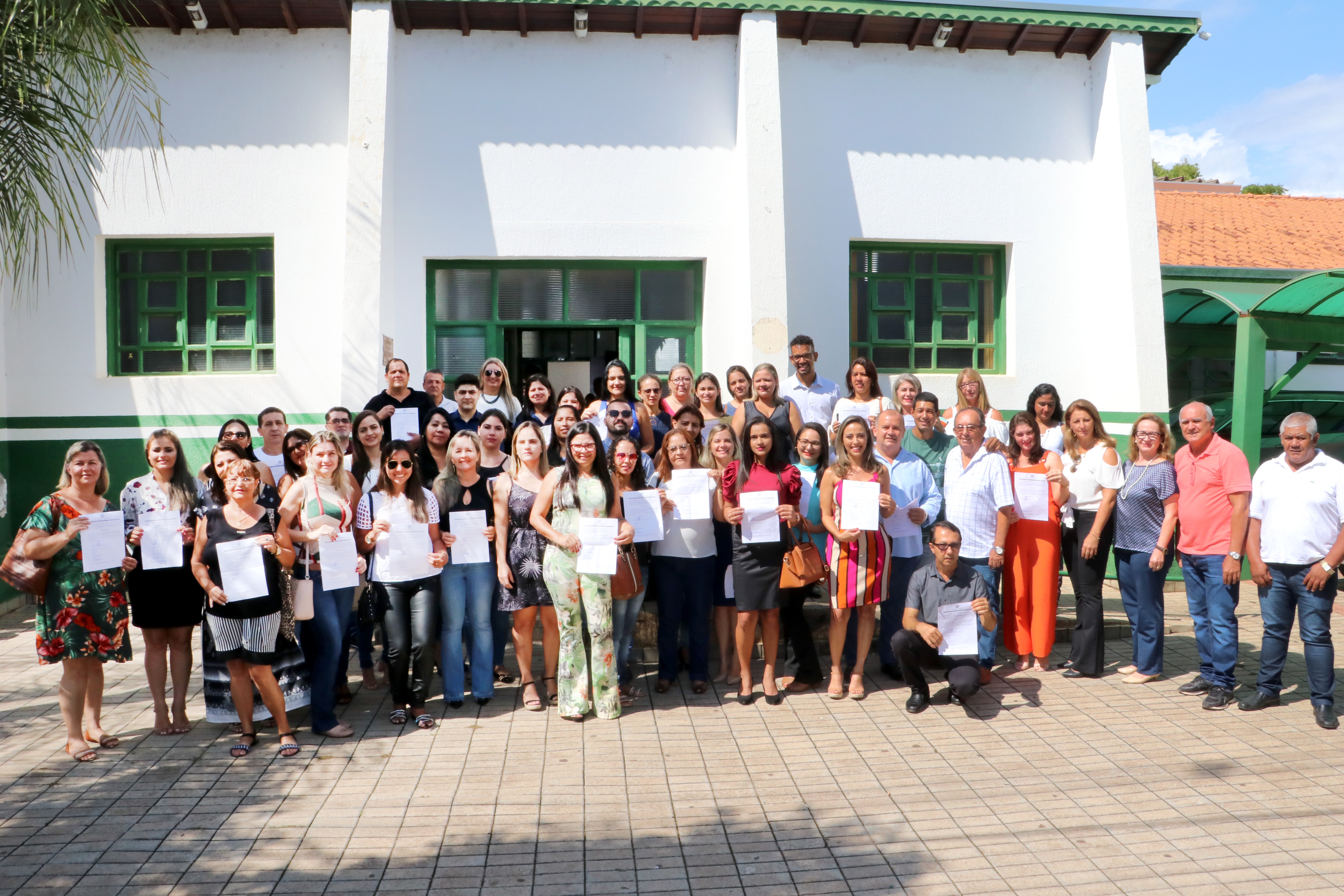 Prefeito Odilson deu posse a 46 candidatos aprovados. Foto: Jabuty