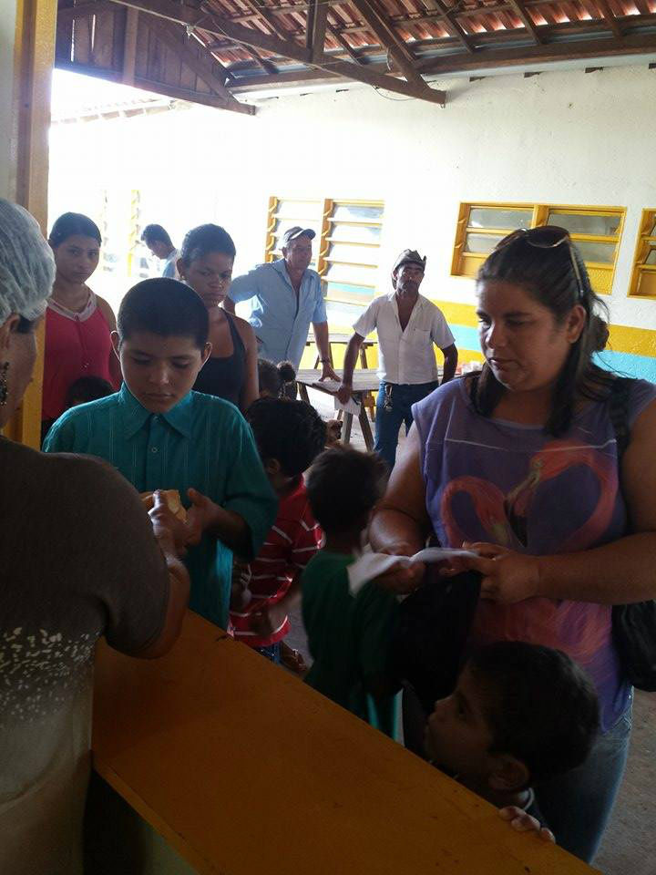 Moradores participam de dia de atividades no Assentamento Guaicurus