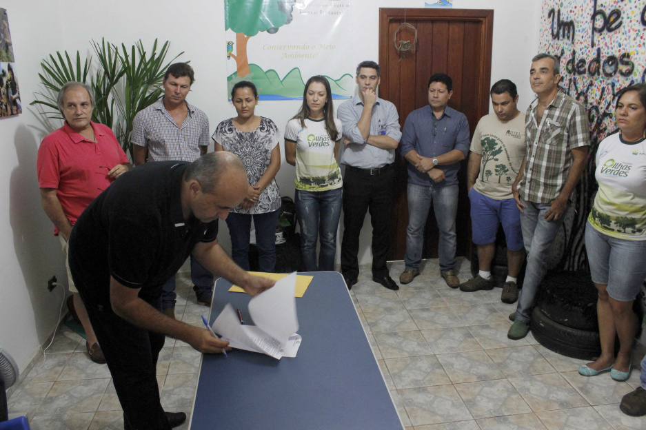 Prefeito assina convênio com o Iasb e a Atratur (crédito: Alex Herman/ Multi-frequência)