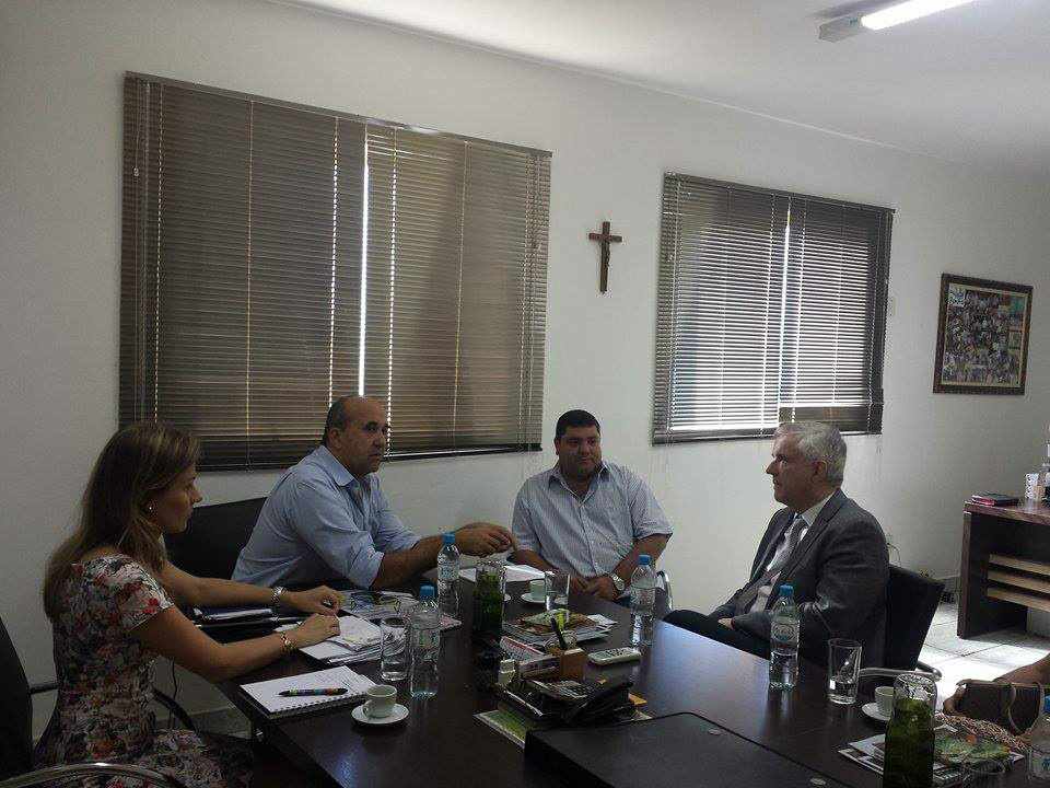 Cônsul da Alemanha participa de reunião com prefeito de Bonito