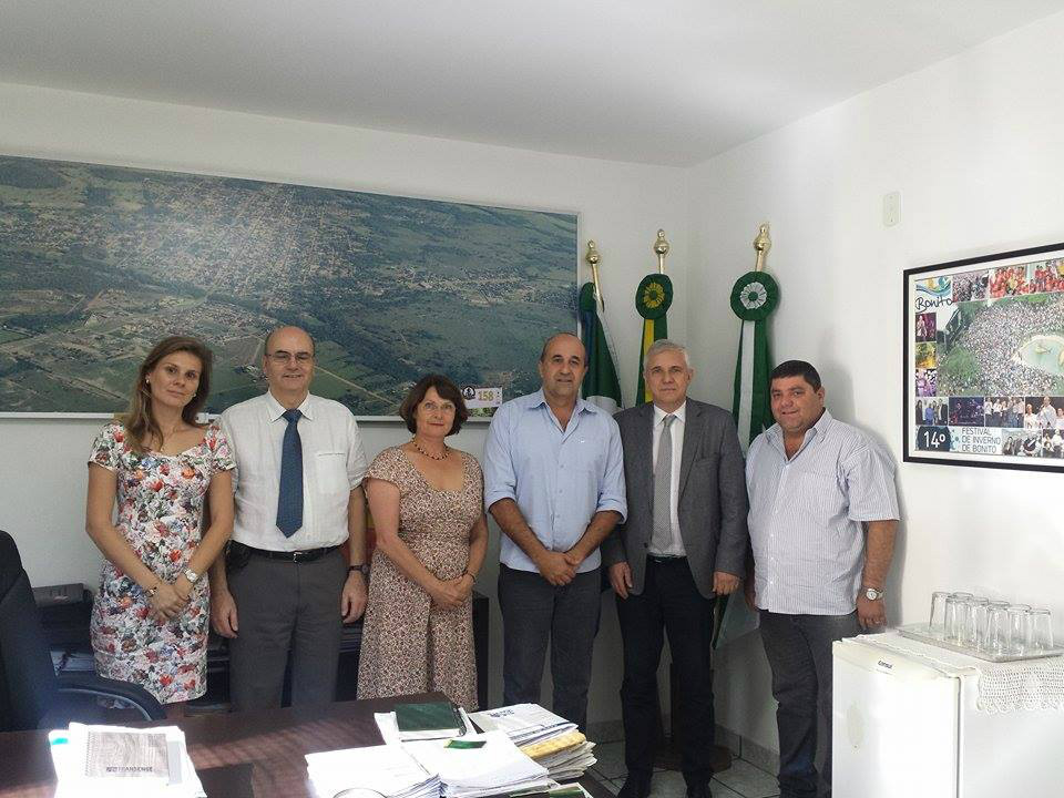 Cônsul da Alemanha participa de reunião com prefeito de Bonito