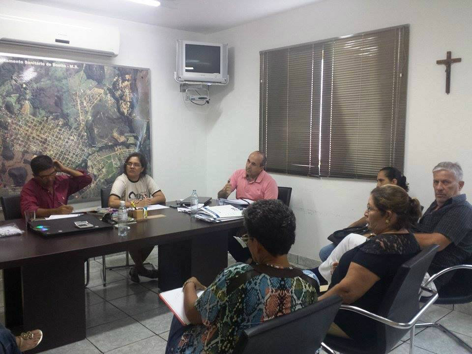 Reajuste de servidores públicos municipais é debatido em reunião com prefeito