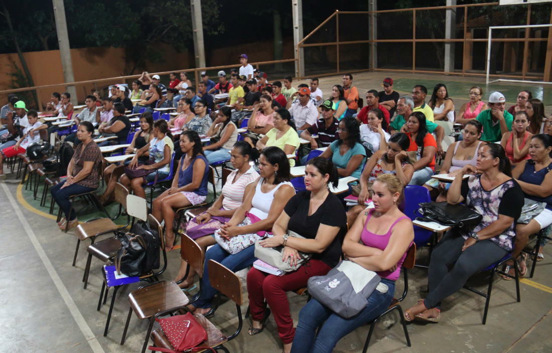 Estudantes participaram de aula inaugural na escola Professora Durvalina Dorneles Teixeira