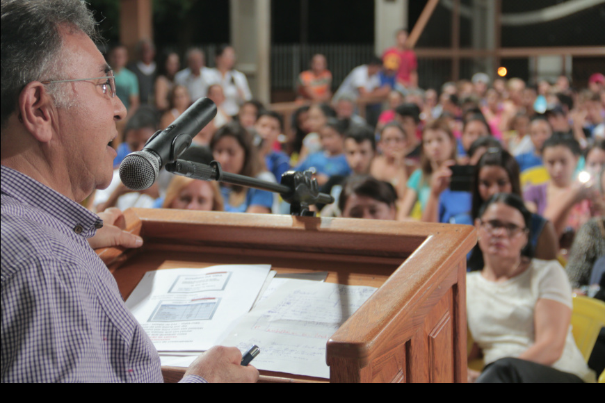 Juiz Odilon fala sobre família e o uso de drogas em palestra na rede municipal