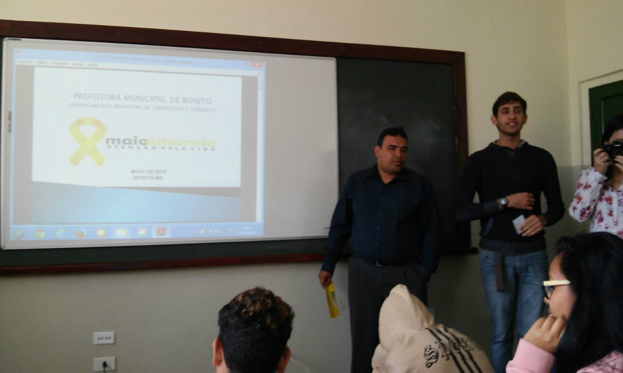 Departamento Municipal de Transporte e Trânsito realiza palestras em escolas