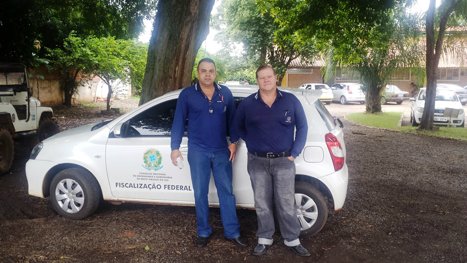 Agentes de Fiscalização do Crea-MS em Bonito