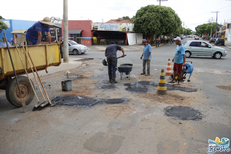 Operação Tapa Buracos na Rua 29 de maio