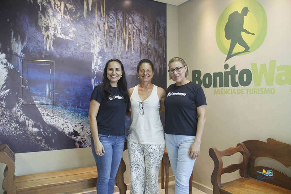 No centro, a coordenadora do programa, Sônia Maria Teixeira.
