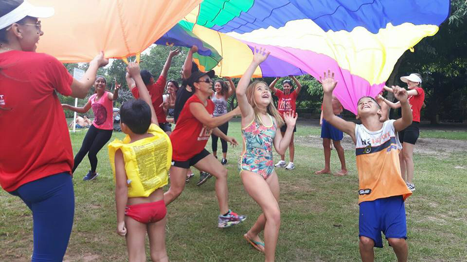 Recreação e Lazer reune crianças e adultos no Balneário