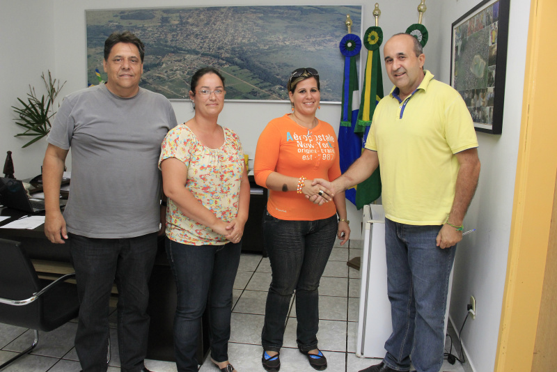 Administração Municipal recebe médica cubana.