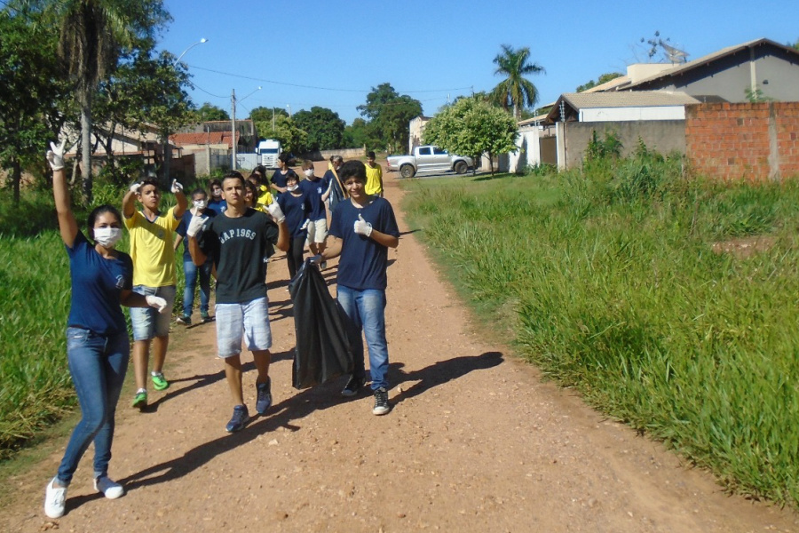 Secretaria realiza trabalho de Educação em Saúde Secretaria realiza trabalho de Educação em Saúde