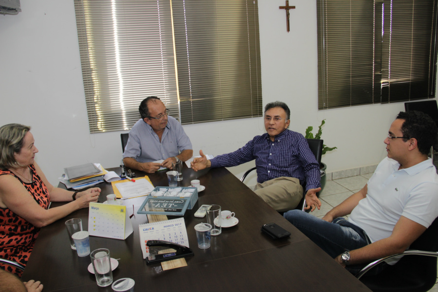 Juiz federal Odilon de Oliveira visita o prefeito Odilson Soares Juiz federal Odilon de Oliveira visita o prefeito Odilson Soares