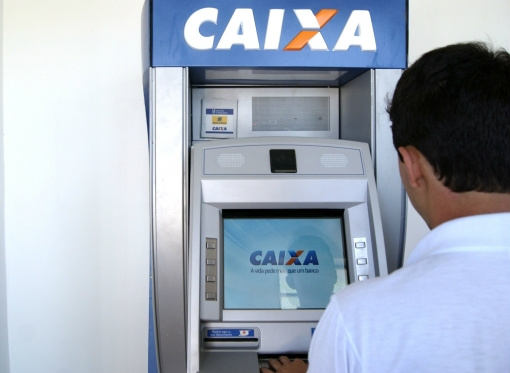 Prefeitura deposita salários dos servidores referentes a abril