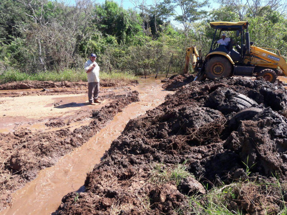 Obras recupera rua nas proximidades da Escola Renovo