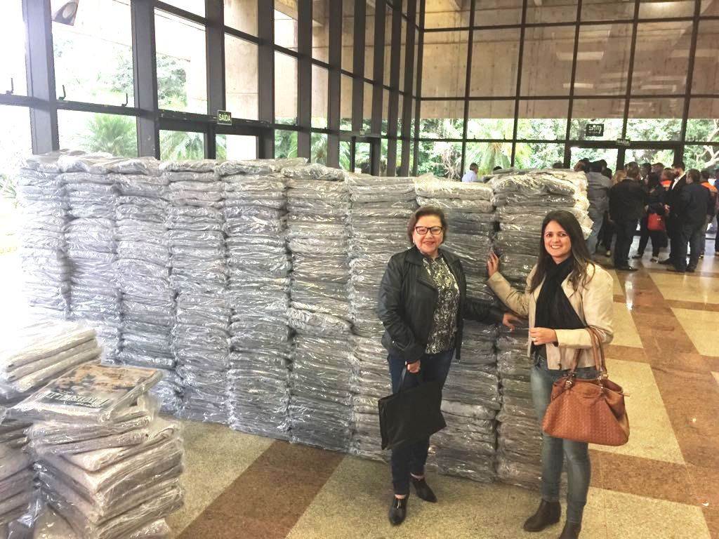 Secretária participa de solenidade da Campanha do Agasalho