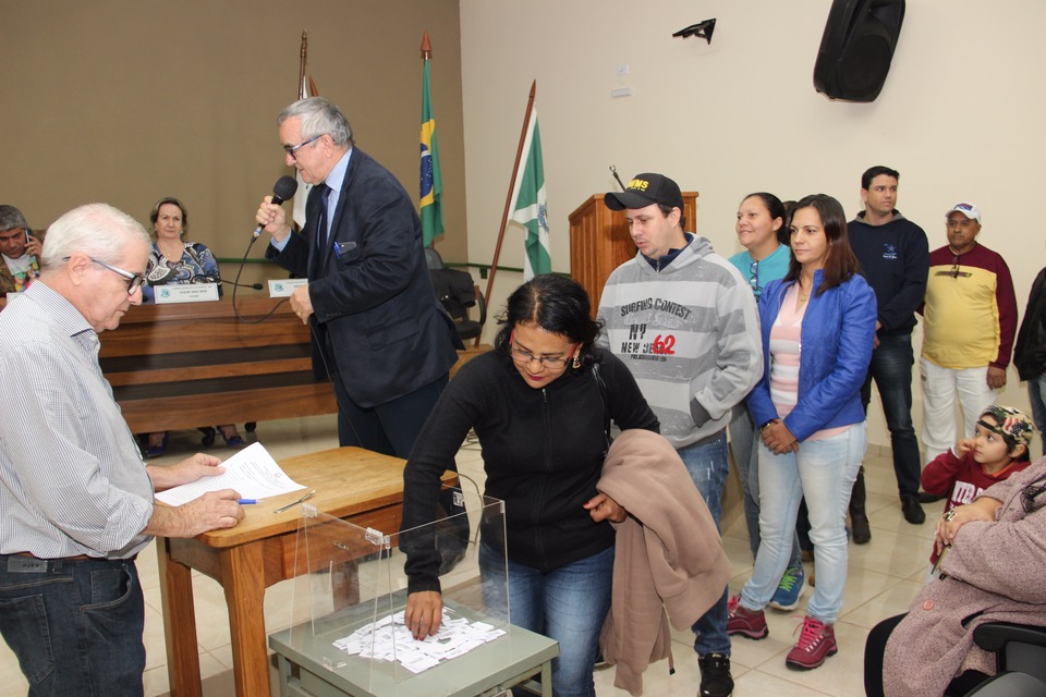 Prefeitura sorteia localização dos terrenos do Lago Azul II