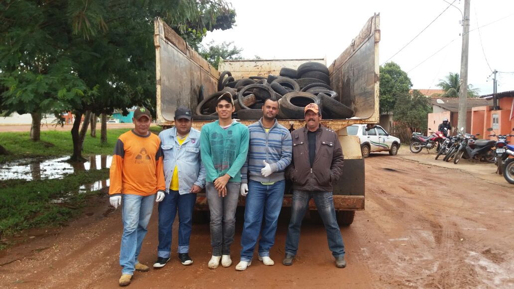 Prefeitura faz recolhimento de pneus usados em borracharias