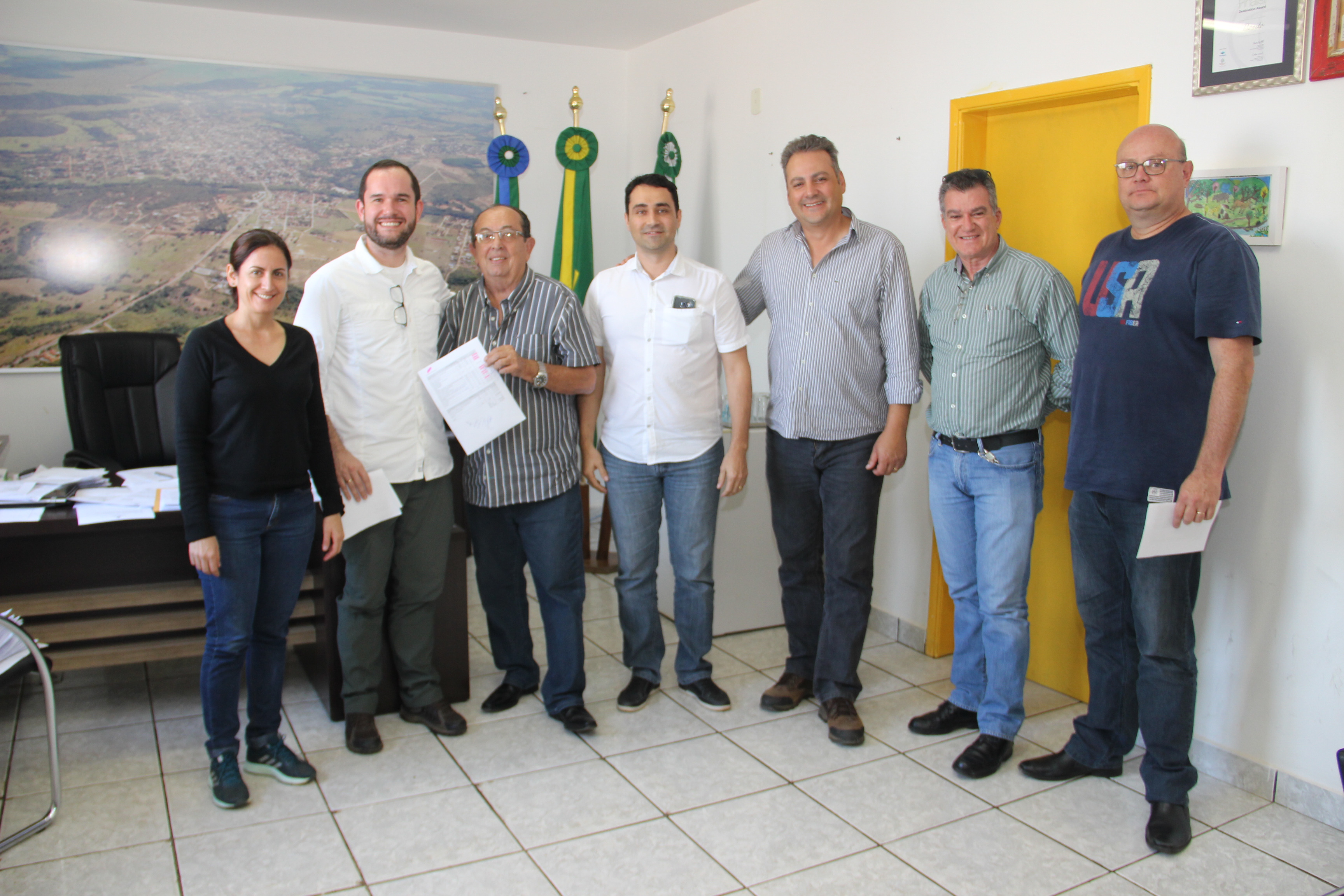 Prefeito recebe entidades e debate ações em prol do turismo