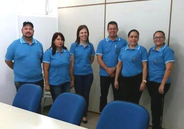 Motoristas e administradores da Saúde recebem uniformes