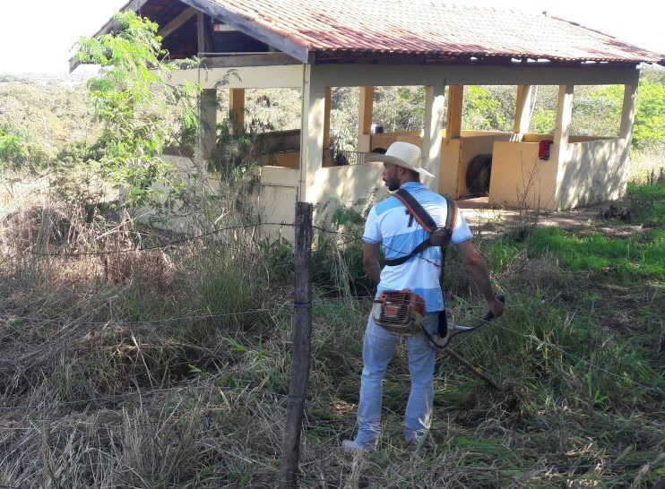 Prefeitura realiza limpeza e reparos na área do CCZ