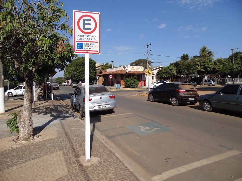 DEMTRAT emite credenciais especiais para estacionamento DEMTRAT emite credenciais especiais para estacionamento