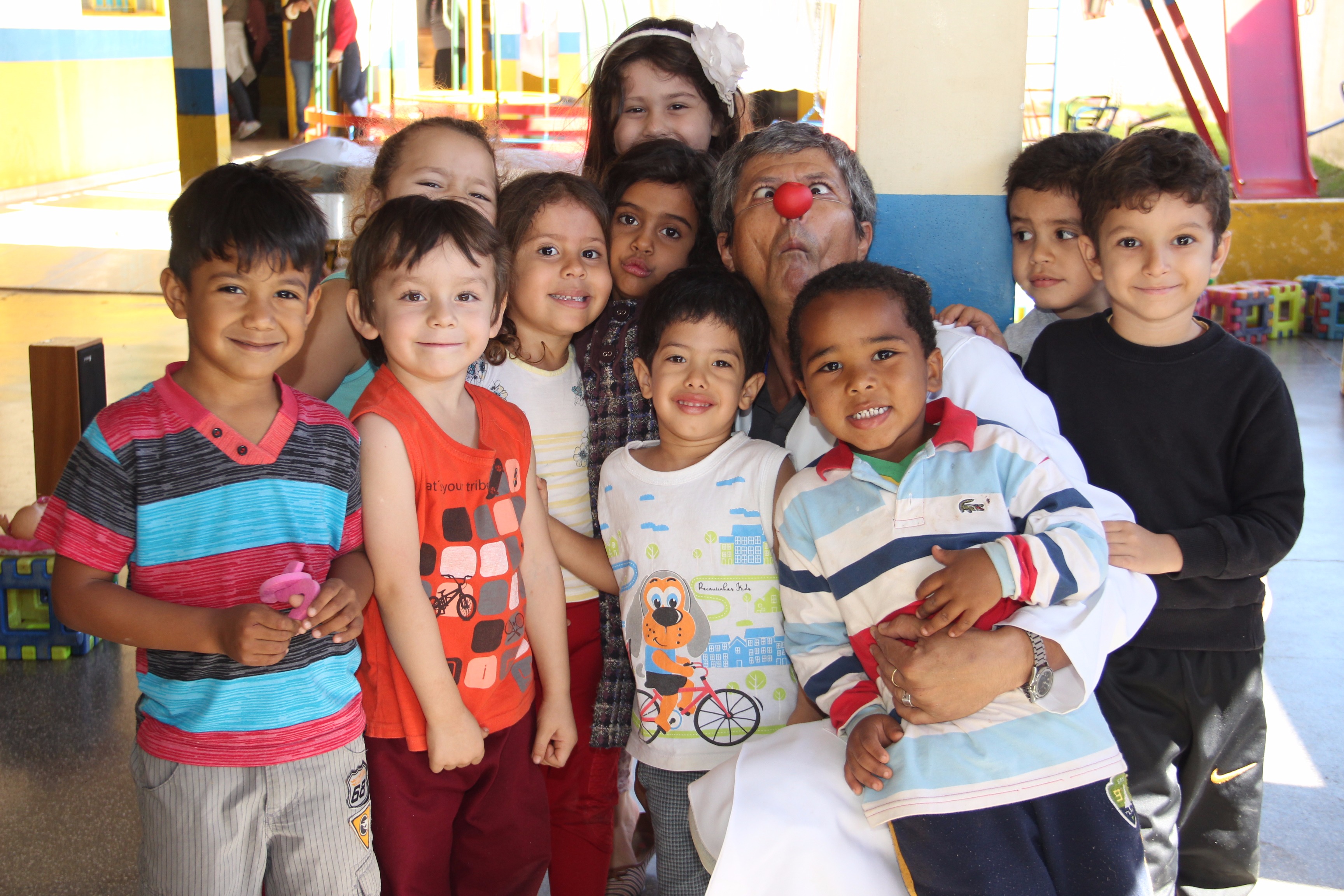 Prefeitura entrega colchões aos Centros de Educação Infantil