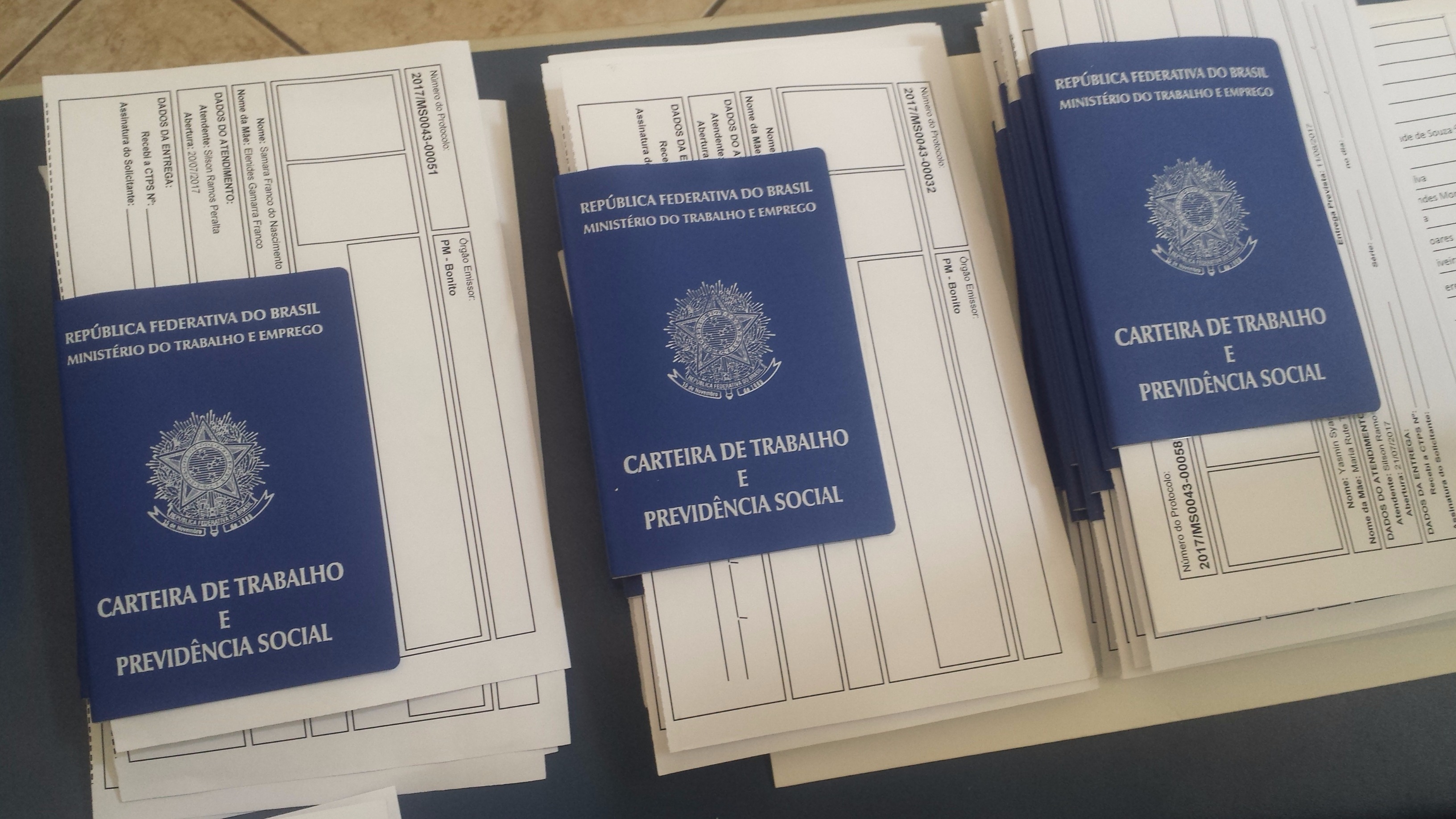 Já se encontra disponível novo lote de carteiras de trabalho