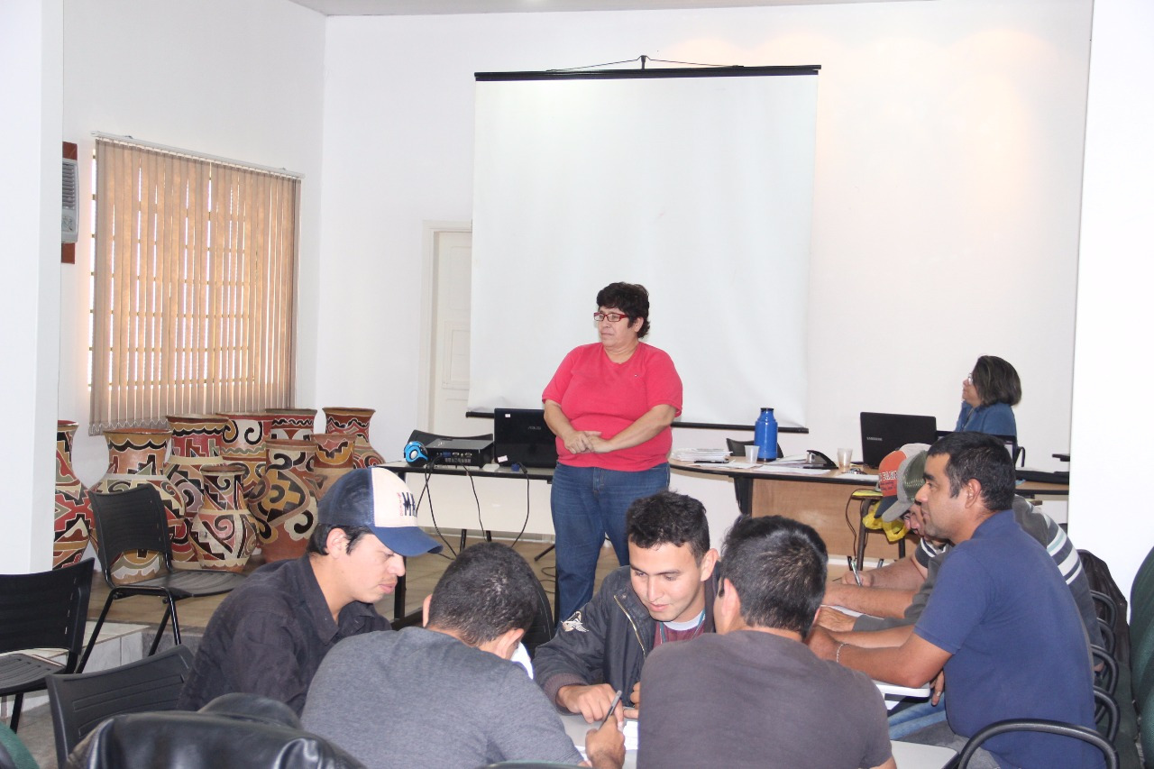DEMTRAT realiza curso para condutores de mototáxi