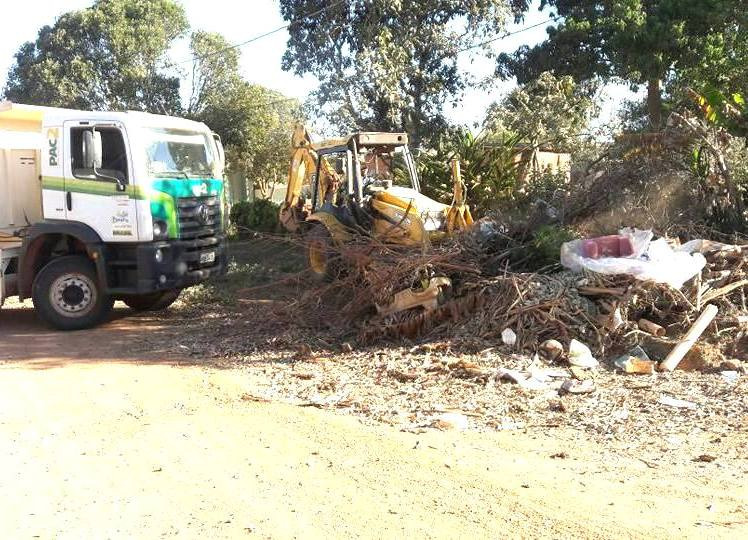 Prefeitura finaliza hoje limpeza do Bairro Rincão Bonito