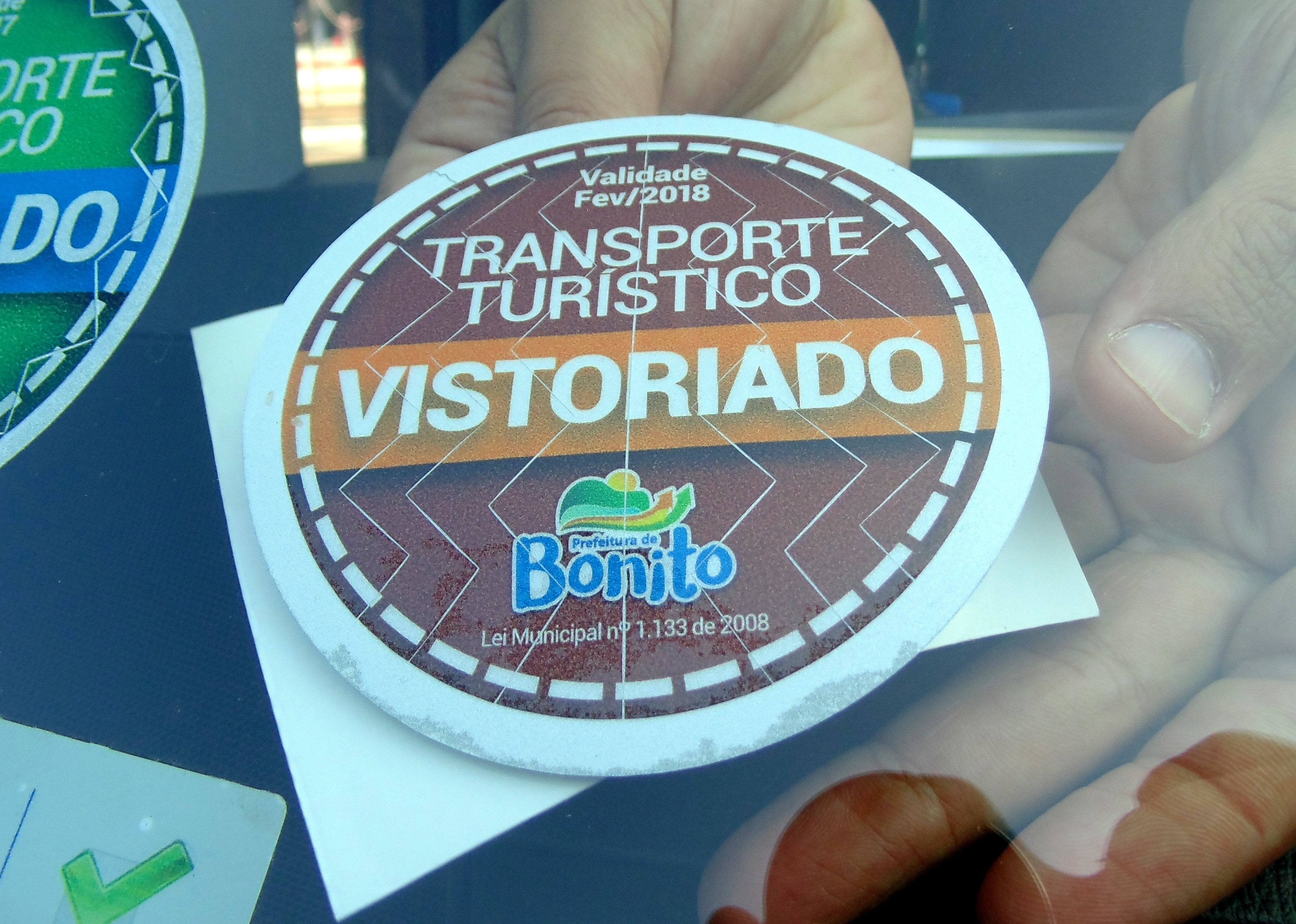 DEMTRAT troca selos de veículos de transporte turístico