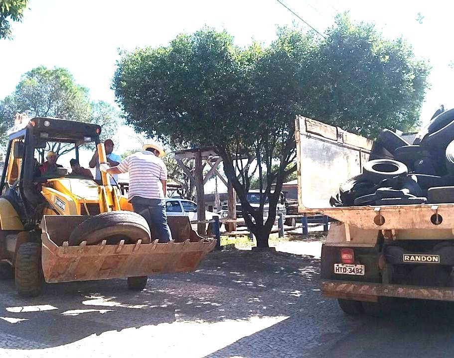 Prefeitura recolhe pneus usados nas borracharias