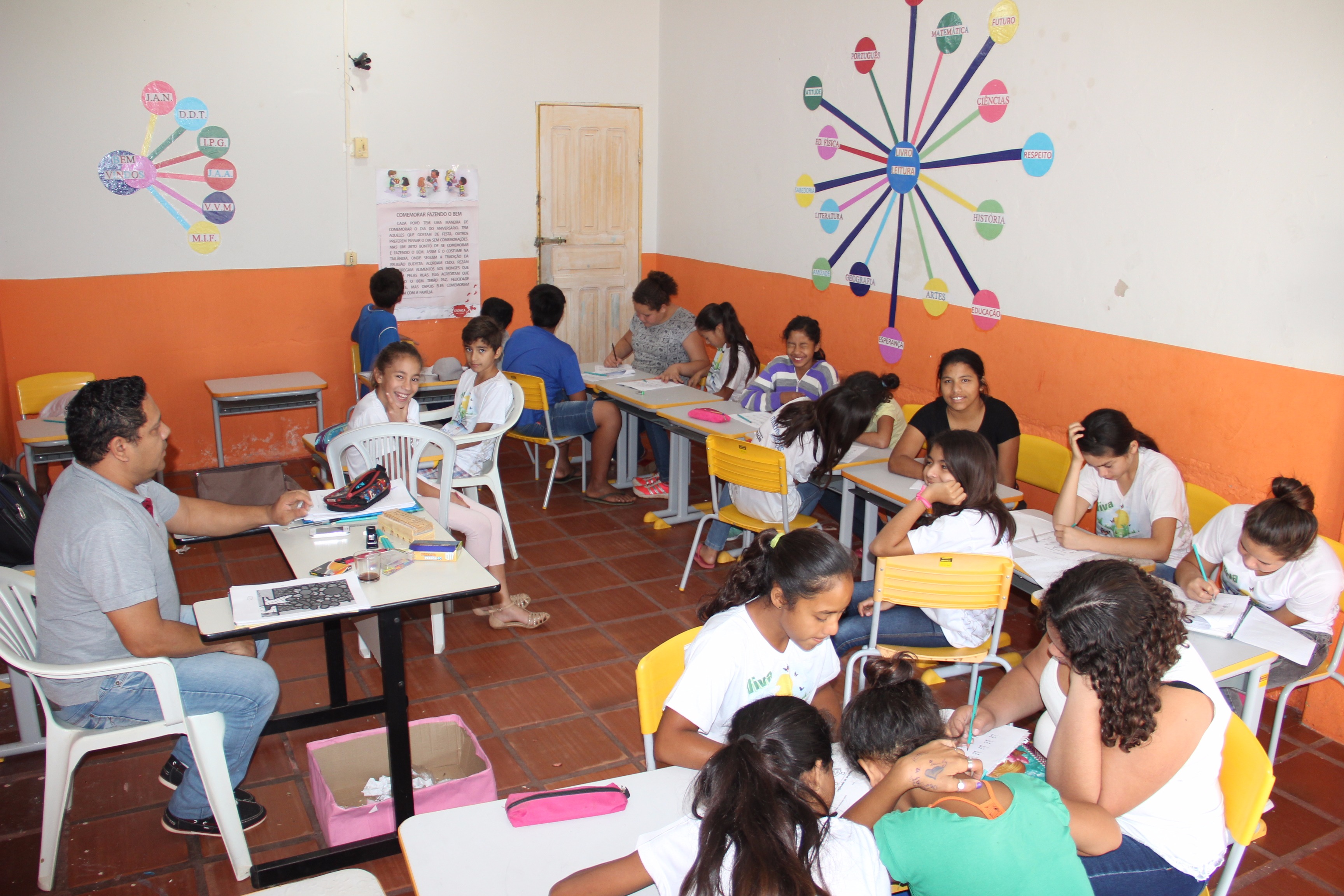 Prefeitura lança projeto “Ler para Aprender–Roda de Leitura” Prefeitura lança projeto “Ler para Aprender–Roda de Leitura”