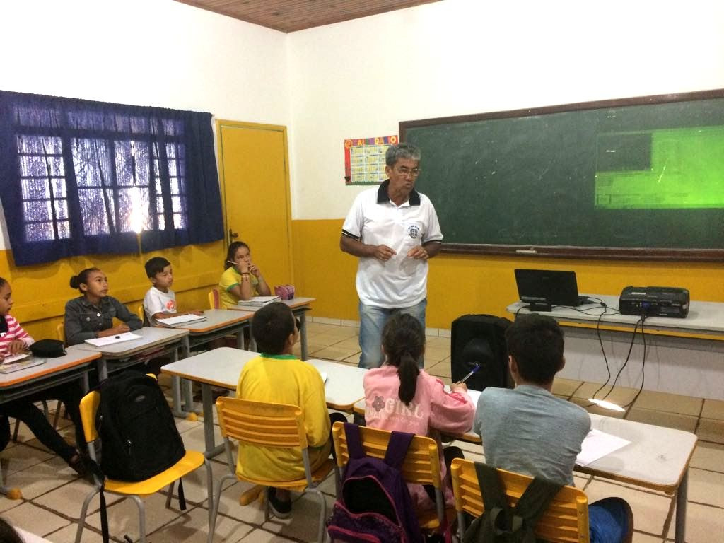 Setor de Endemias realiza palestras em escola Municipal