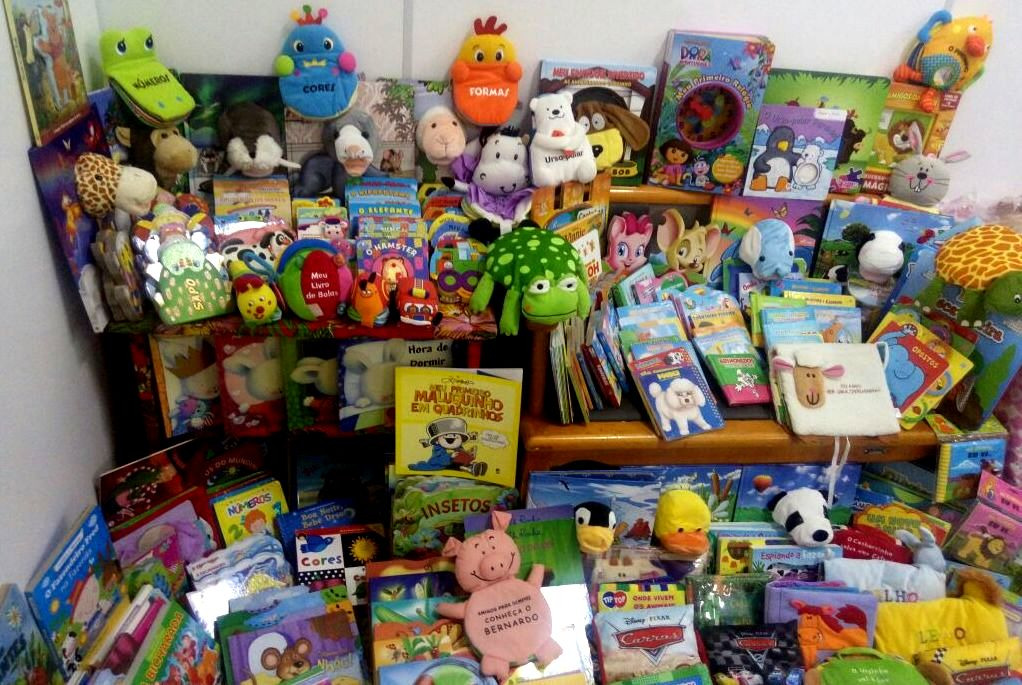Prefeitura adquire livros infantis para distribuição aos CEI