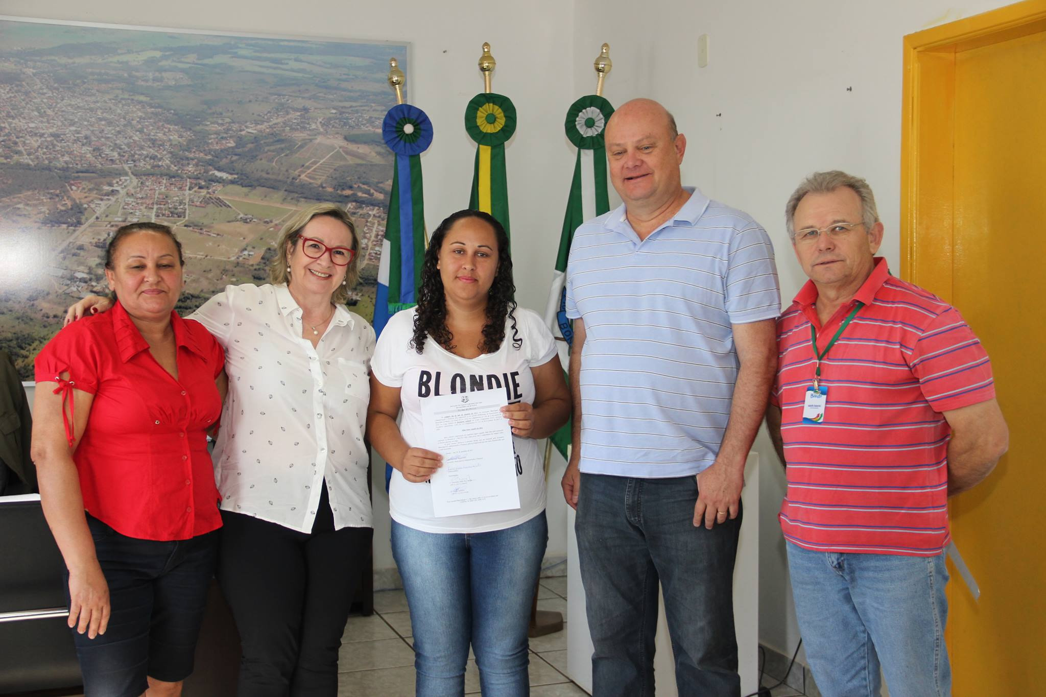 Prefeitura dá posse à Atendente Infantil concursada