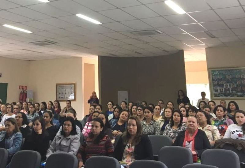 SEMEC capacita para uso de sistema online na Educação