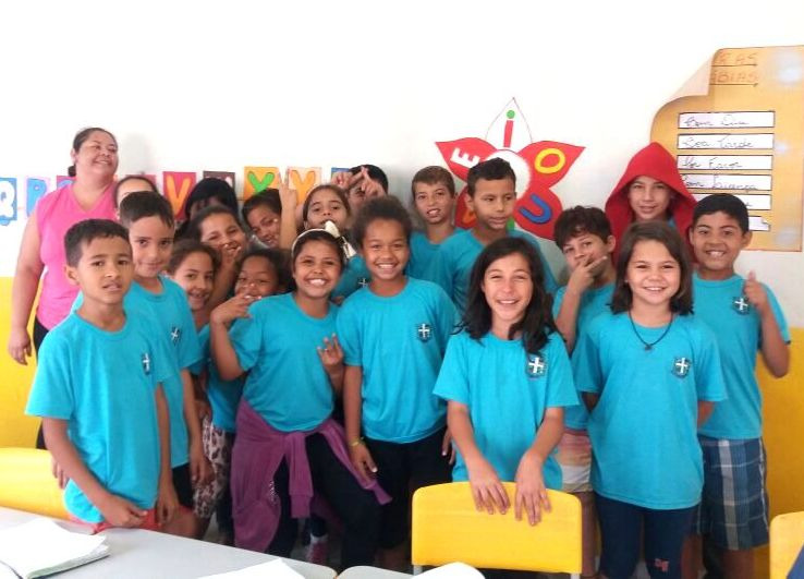 SEMEC conclui entrega uniformes nas escolas da área rural