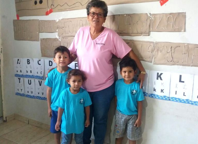 SEMEC conclui entrega uniformes nas escolas da área rural