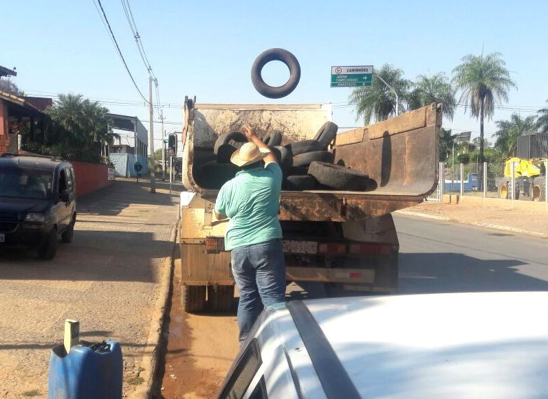 Saúde e Obras efetuam novo recolhimento de pneus usados