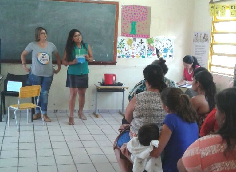 Reunião debate direitos de crianças e adolescentes