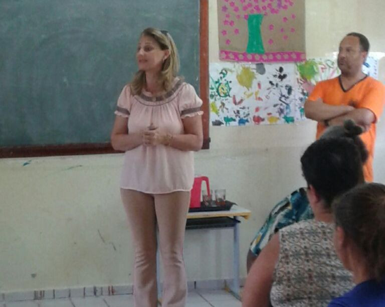 Reunião debate direitos de crianças e adolescentes